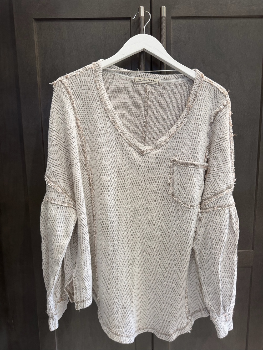 Free people Light Beige V-Neck Frayed Knit Pullover oversized XL